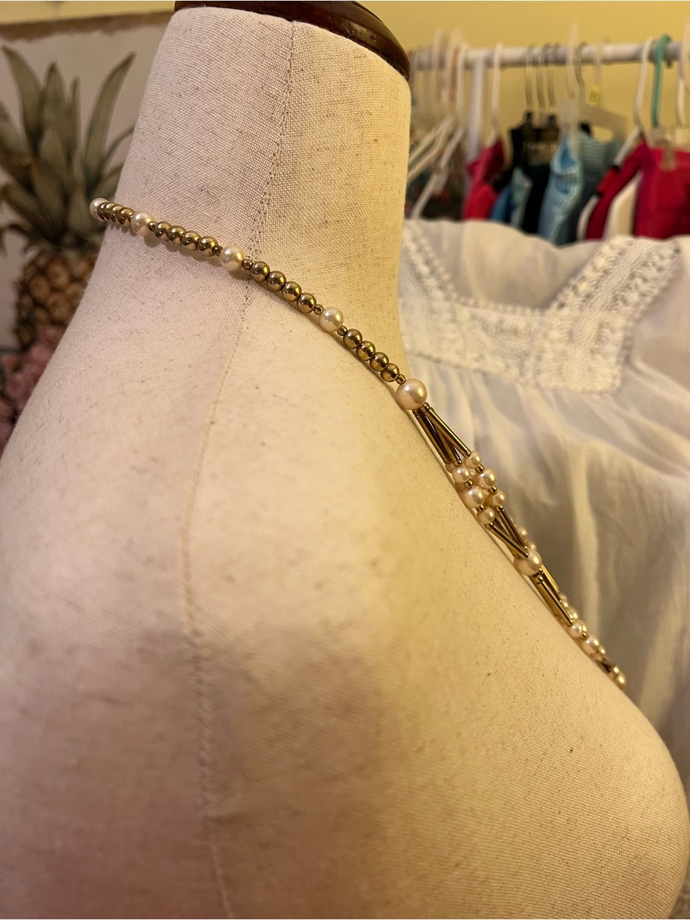 Vintage Signed Korea Classic Gold and Pearl Long Necklace - Picture 6 of 10